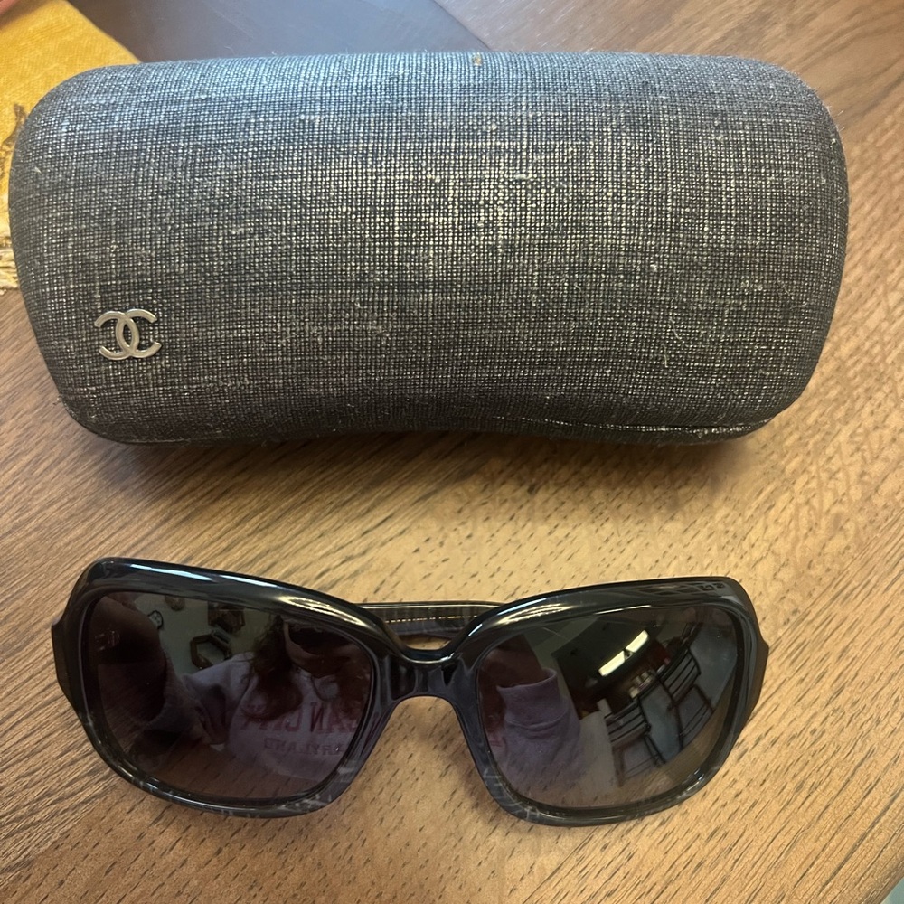 Channel black sunglasses never been worn